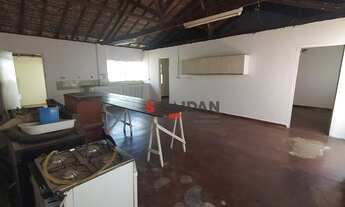 Imagem 2: Casa com 6 dormitórios para alugar, 223 m² por R$ 2.750,00/mês - Jardim Europa - Piracicab