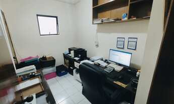 Imagem 6: Os 3 dormitórios, todos com armários e ar-condicionado todos voltados para o sol da manhã