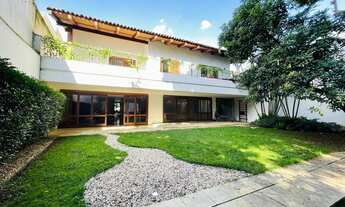 Imagem 4: Luxuosa Casa para aluguel com 800m², 5 suítes, piscina e 4 vagas - Jardim Europa - Penápol