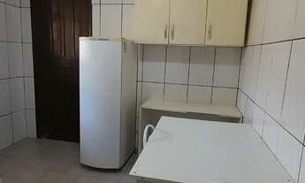 Imagem 3: Casa mobiliada Xaxim com quarto,cozinha e banheiro. Próximo ao Jacomar e Big