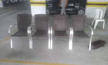 Imagem 6: Reforma de cadeira de fibra sintética faça o seu orçamento sem com promiso