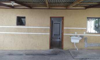 Imagem 2: Casa para alugar situada região central tratar telefone 42=999-11-6717