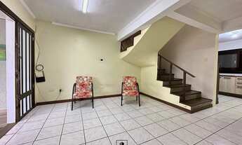 Imagem 7: Duplex em ótima localização - 02 dormitórios, 02 banheiros, sala com lareira