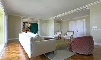 Imagem 2: Apartamento reformado no melhor condomínio do Panamby!