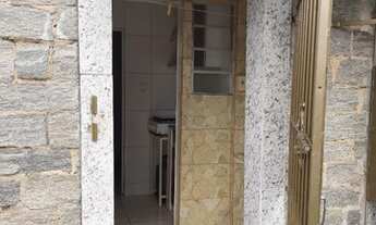 Imagem 2: Kit net (mobiliada) -Bairro Val de Caes(Prox. Base Naval/Aeroporto Intern.