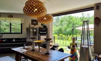 Imagem 7: Casa de condomínio sobrado para aluguel e venda possui 470 metros quadrados com 3 quartos