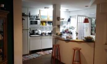 Imagem 6: Casa com 300m², 3 dormitórios, sendo 1 suite, 2 vagas - Bairro Espíirito Santo