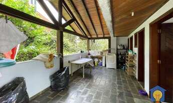 Imagem: Casa com 6 dorms à Venda, ac. 664 m² por