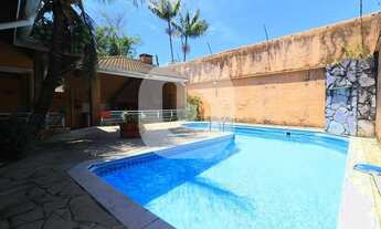 Imagem 3: Sobrado para venda tem 255 metros quadrados com 5 quartos em Balneário Stella Maris - Peru