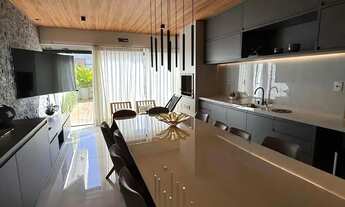 Imagem 2: Linda Casa, 4/4, Alto Padrão, Área Gourmet, R$ 2.100.000