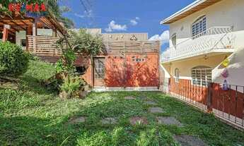 Imagem 3: Casa à Venda, com 514m2 de terreno, 270m2 de área útil, 5 quartos (2 suítes), pertinho do