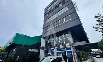 Imagem 2: SALA COMERCIAL SEMIMOBILIADA LOCALIZADA NO CENTRO DE JOINVILLE