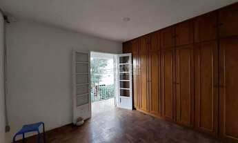 Imagem 5: Casa térrea à venda no Jardim da Saúde, com mais 3 casas nos fundos