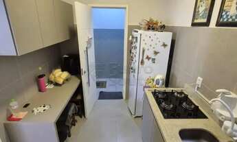 Imagem 4: Apartamento Térreo Semi Mobiliado no Edifício Alvorada - Conforto e Praticidade no Centro