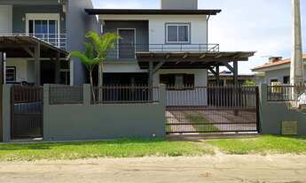 Imagem: Aluga-se casa em Garopaba a 2 km da praia