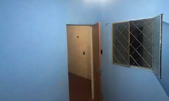 Imagem 5: Aluga-se apto Quarto com aluguel por R$700 /mês