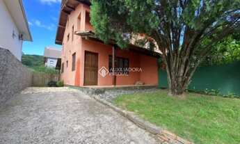 Imagem 2: Casa com 2 quartos para locação no bairro Campeche, Florianópolis