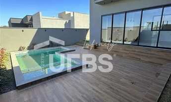 Imagem: Casa á venda no Jardins Bolonha