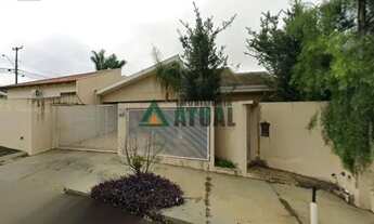 Imagem: Casa a venda com 3 quartos, sendo 1 suíte