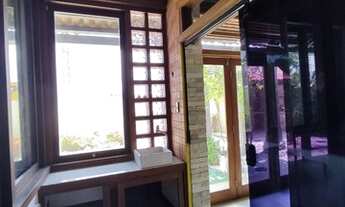 Imagem 7: Casa ESQUINA na Amintas Barros com portas e janelas em Ipê