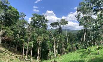Imagem: Terreno com vista para as montanhas no Costa