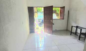 Imagem 3: Casa Triplex na Aerolândia - Venda - R$ 230.000,00