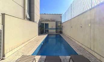 Imagem 6: Casa de condomínio para venda tem 290 metros quadrados com 4 quartos