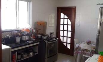 Imagem 5: Casa para venda tem 385 metros quadrados com 3 quartos em Costa Azul - Salvador - BA