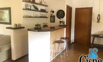 Imagem 7: Casa 4 Dormitórios com Aproximadamente 310m² de Construção e 720m² de Área Total, no Condo