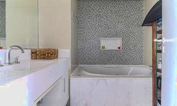 Imagem 5: Casa de condomínio para venda tem 290 metros quadrados com 4 quartos