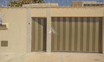 Imagem 3: Linda casa com dois quartos, sendo um com suíte: acabamento diferenciado