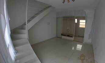 Imagem 4: Locação/Venda - Ótima casa 2 dormitórios, móveis planejados, quintal c/ churrasqueira - Co