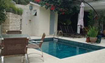 Imagem 2: Casa de condomínio para aluguel e venda tem 360 metros quadrados com 5 quartos