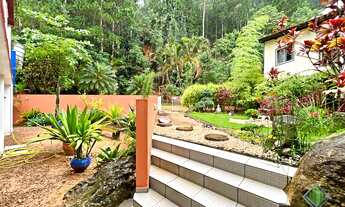 Imagem 3: Apartamento para venda possui 82 metros quadrados com 2 quartos em Jurerê - Florianópolis