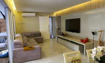 Imagem 2: Lindo apartamento à venda em prédio cobiçado da Ponta da Praia, Santos-SP. Ampla varanda g