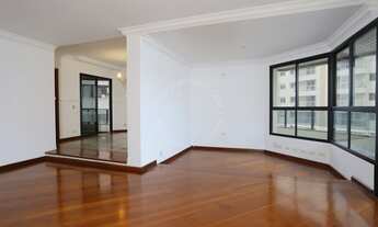 Imagem 4: Aparatamento para alugar em Moema Pássaros com 3 quartos (3 suítes