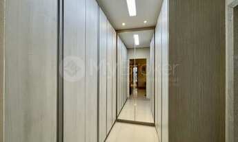 Imagem 7: Casa de condomínio térrea para venda possui 232 metros quadrados com 4 quartos