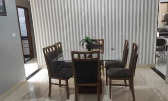 Imagem 5: Casa para venda possui 163 metros quadrados com 3 quartos em Parque das Grevíleas - Maring