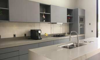 Imagem 4: Casa para venda possui 370 metros quadrados com 4 quartos