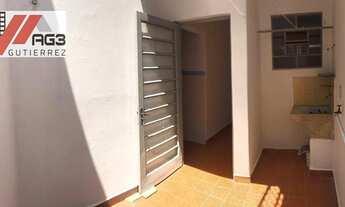 Imagem 4: Casa independente com 2 quartos, vaga coberta e quintal na Vila Palmeiras