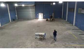 Imagem 7: Excelente Galpão de 600 m² de área construída, 450 m² de área fabril, entrada para carreta