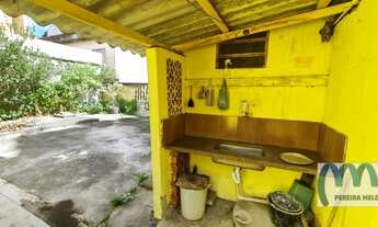 Imagem 2: Casa linear, junto rua da caminhada, próxima ao College