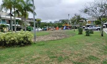 Imagem 2: Casa de condomínio para venda tem 720 metros quadrados com 4 quartos