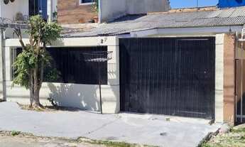 Imagem: Terreno com 2 casas construídas - ótimo