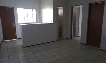 Imagem 3: AO LADO DA AV TREZE DE MAIO, DOIS QUARTOS, UM BANHEIRO SOCIAL, SALA, COZINHA, VARANDA