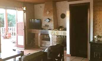 Imagem 5: Casa muito bem construída com seus 1750m² de área de terreno e 500m² de área construída co