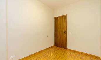 Imagem 7: Amplo Apartamento Reformado com 02 quartos para locação no Centro