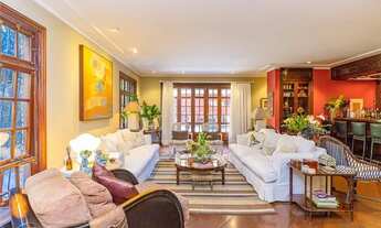 Imagem 2: Casa com 4 Dormitorio(s) localizado(a) no bairro Alto de Pinheiros em São Paulo / Ref.:O