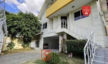 Imagem 2: Casa com 4 quartos e 3 vagas para aluguel no Mercês