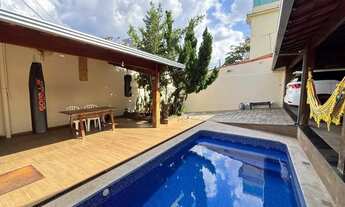 Imagem: Casa à venda, 3 quartos, 1 suíte, 5 vagas